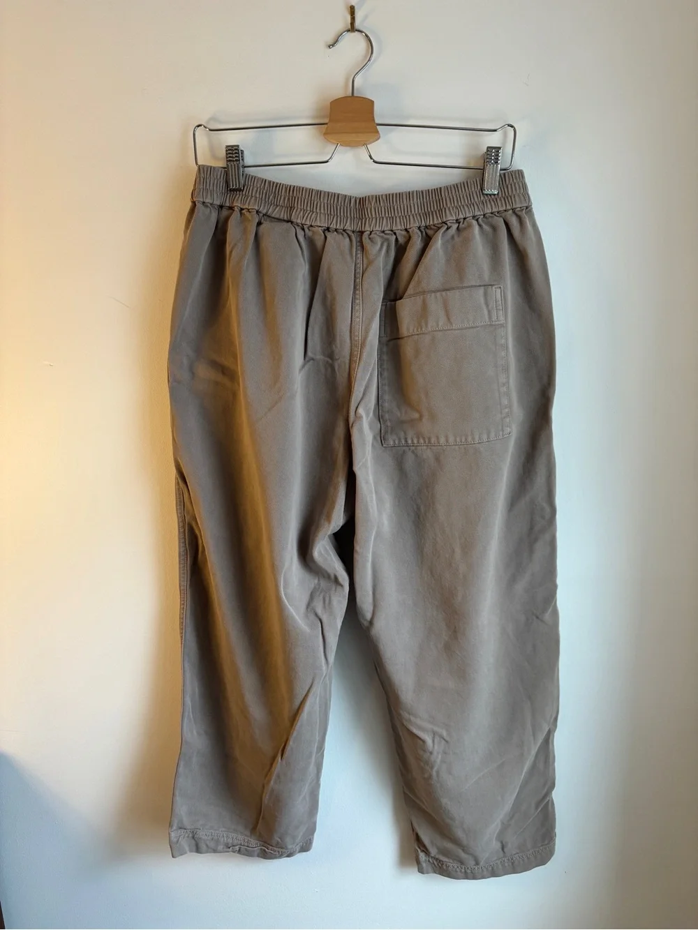 COS Men's Tan Elasticated Twill Pants in khaki (S)
